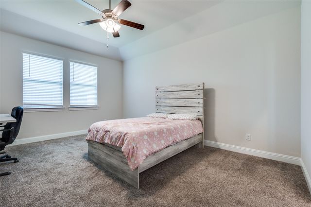10909 Glover Lane, Aubrey, TX 76227