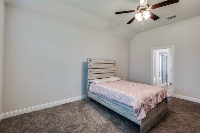 10909 Glover Lane, Aubrey, TX 76227