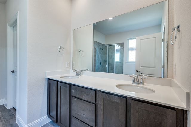 10909 Glover Lane, Aubrey, TX 76227