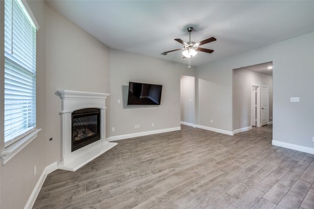 10909 Glover Lane, Aubrey, TX 76227