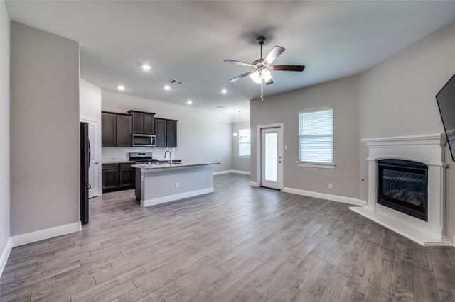 10909 Glover Lane, Aubrey, TX 76227