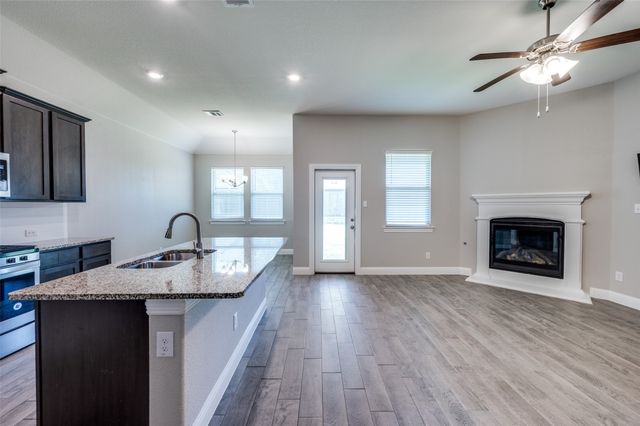 10909 Glover Lane, Aubrey, TX 76227