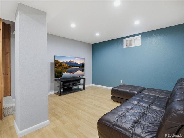 1829 Crestmore Pl, Fort Collins, CO 80521