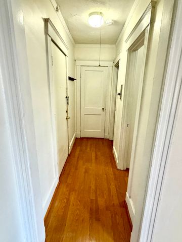 1607 Commonwealth Ave 4, Boston, MA 02135