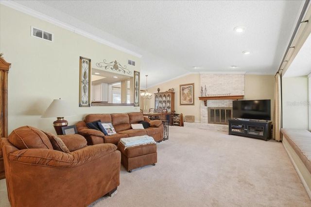 1202 LAKE ARIANA BOULEVARD, Auburndale, FL 33823