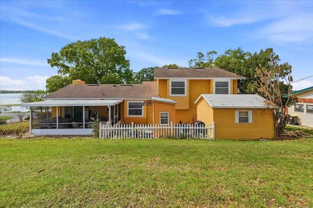 1202 LAKE ARIANA BOULEVARD, Auburndale, FL 33823