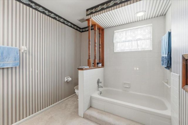 1202 LAKE ARIANA BOULEVARD, Auburndale, FL 33823