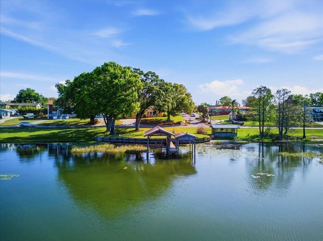 1202 LAKE ARIANA BOULEVARD, Auburndale, FL 33823