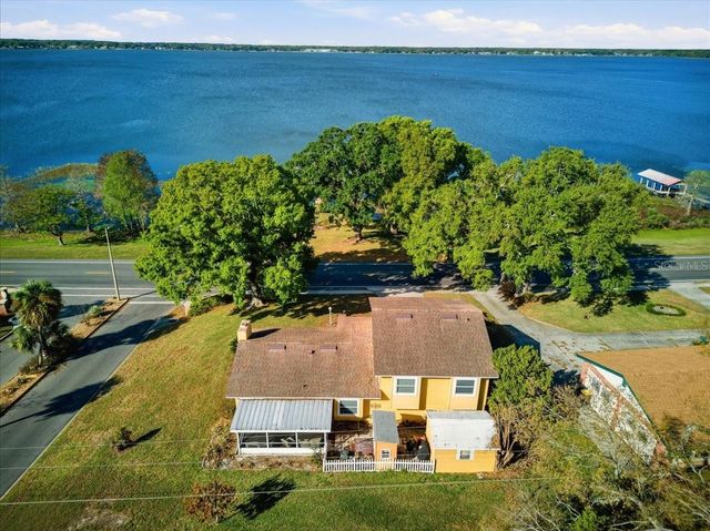 1202 LAKE ARIANA BOULEVARD, Auburndale, FL 33823