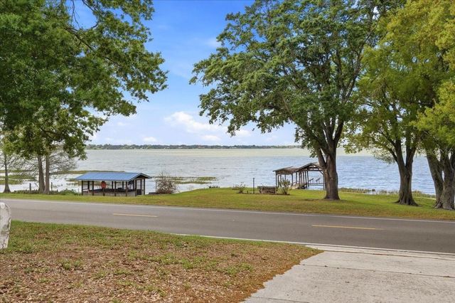1202 LAKE ARIANA BOULEVARD, Auburndale, FL 33823