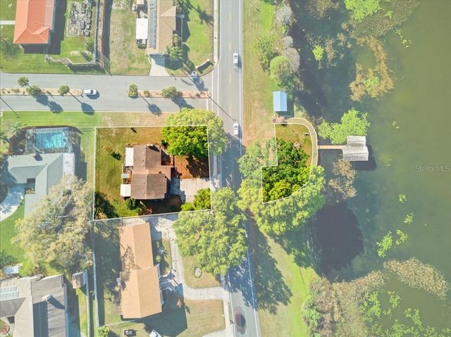 1202 LAKE ARIANA BOULEVARD, Auburndale, FL 33823