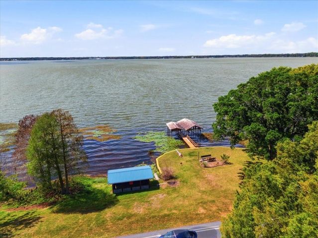 1202 LAKE ARIANA BOULEVARD, Auburndale, FL 33823