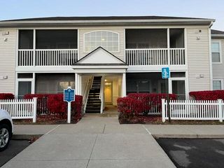 2652 S Knightsbridge, Ann Arbor, MI 48105