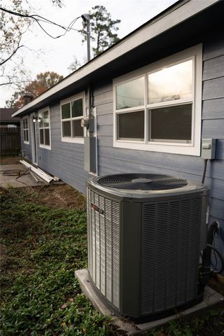 13418 Edgeboro Street, Houston, TX 77049