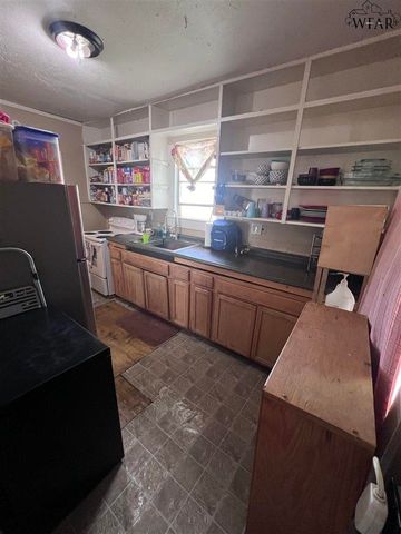 1209 GALVESTON STREET, Wichita Falls, TX 76301