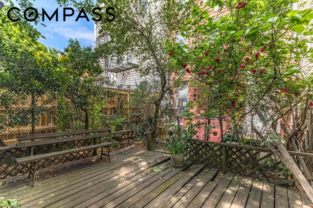 949 4th Avenue, New York City, NY 11232