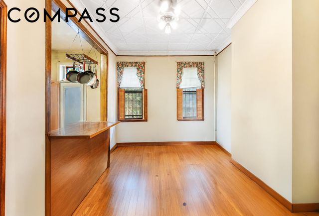 949 4th Avenue, New York City, NY 11232