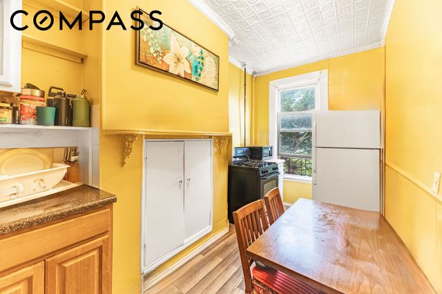 949 4th Avenue, New York City, NY 11232