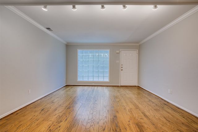 4414 Buena Vista Street 8, Dallas, TX 75205