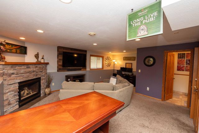 1322 138th Avenue NW, Andover, MN 55304