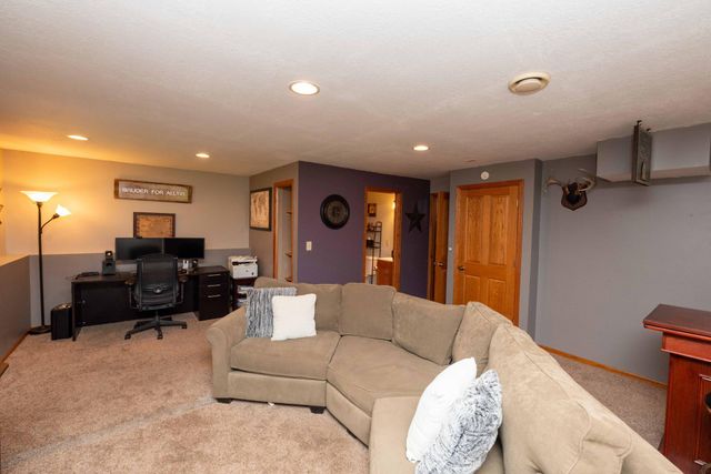1322 138th Avenue NW, Andover, MN 55304