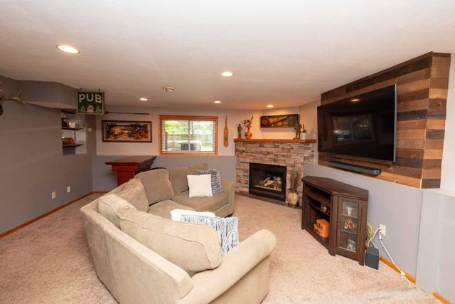 1322 138th Avenue NW, Andover, MN 55304