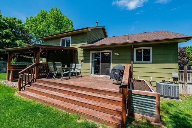 1322 138th Avenue NW, Andover, MN 55304