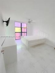 11790 SW 18th St 522-3, Miami, FL 33175