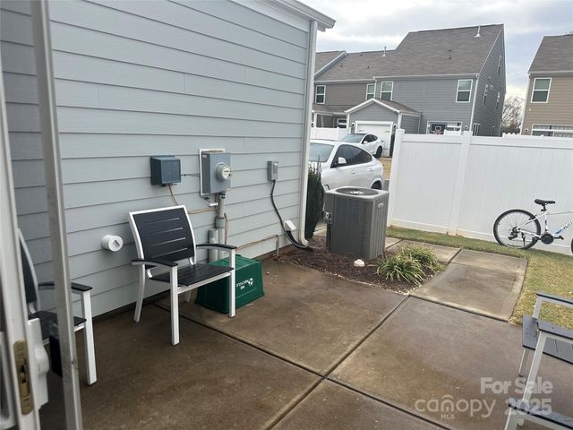 2004 Blewett Drive, Charlotte, NC 28269