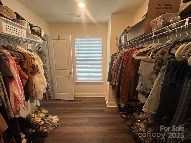 2004 Blewett Drive, Charlotte, NC 28269