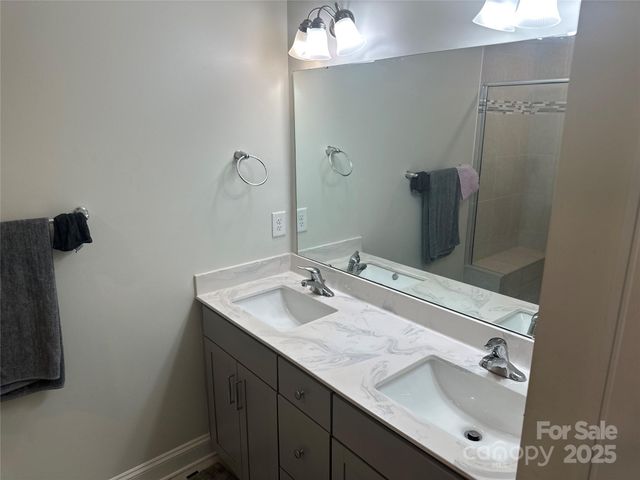 2004 Blewett Drive, Charlotte, NC 28269