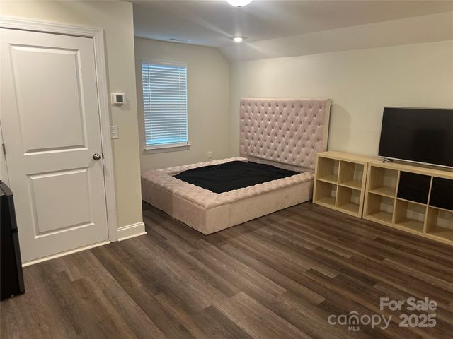 2004 Blewett Drive, Charlotte, NC 28269