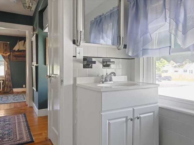 12 Goddard, Fall River, MA 02720