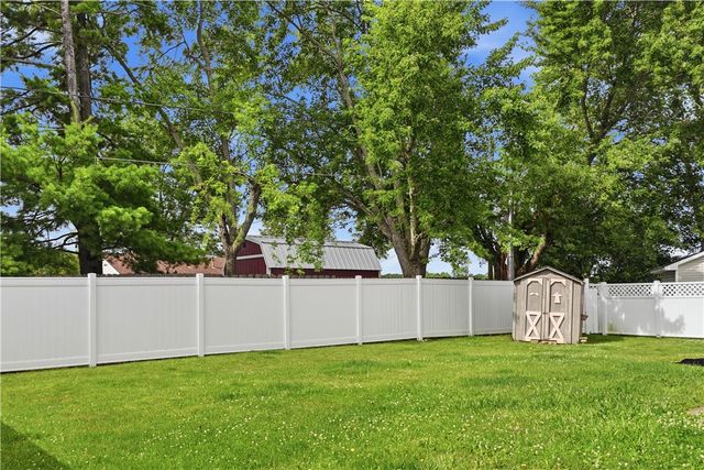 718 Greyhound Drive, New Lebanon, OH 45345