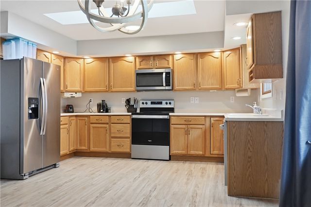 718 Greyhound Drive, New Lebanon, OH 45345