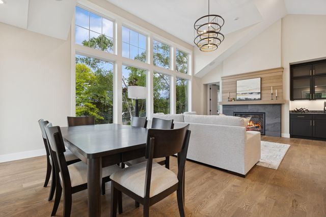 2706 Lakeview Court, Little Canada, MN 55117