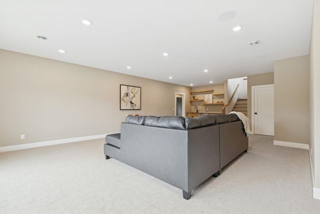 2706 Lakeview Court, Little Canada, MN 55117