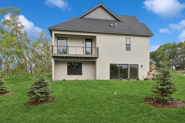 2706 Lakeview Court, Little Canada, MN 55117