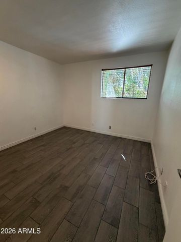 1702 W TUCKEY Lane 209, Phoenix, AZ 85015