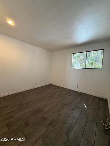 1702 W TUCKEY Lane 209, Phoenix, AZ 85015