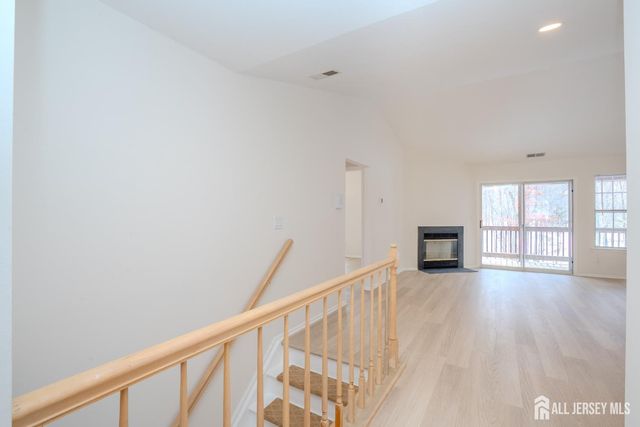 32 Tanglewood Court, South Brunswick, NJ 08852