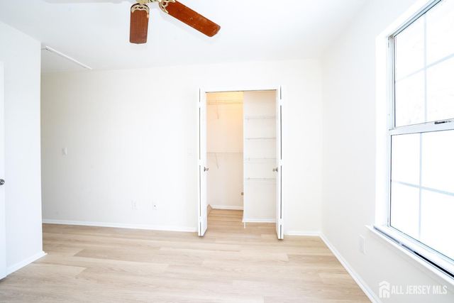 32 Tanglewood Court, South Brunswick, NJ 08852