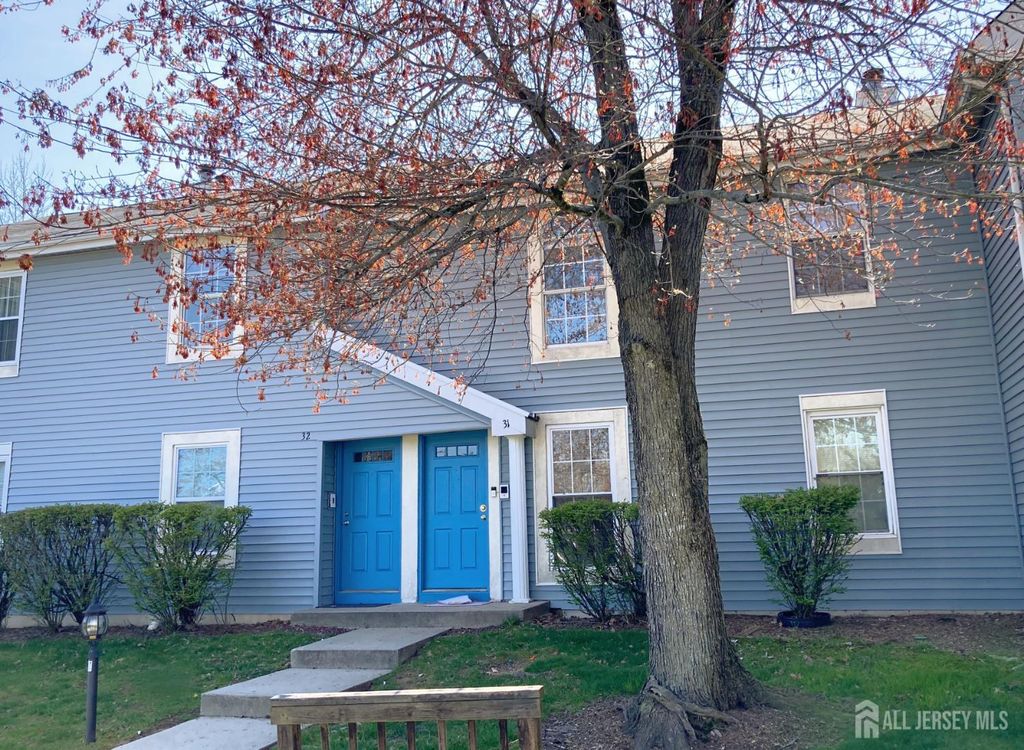 32 Tanglewood Court, South Brunswick, NJ 08852