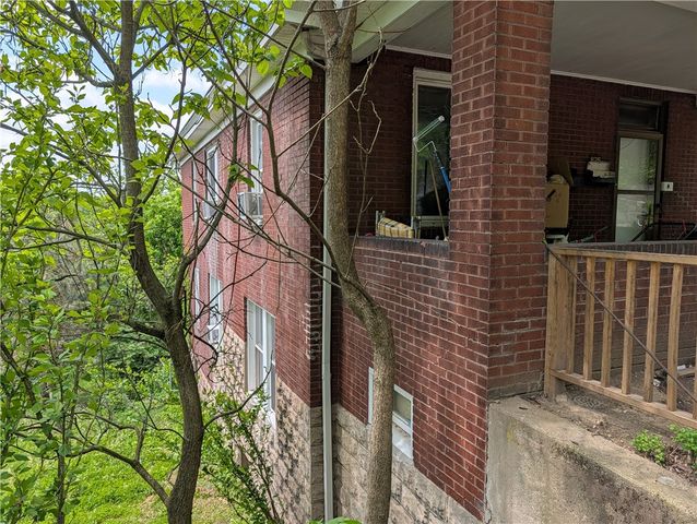 825 Benwood Ave, Stowe Twp, PA 15136