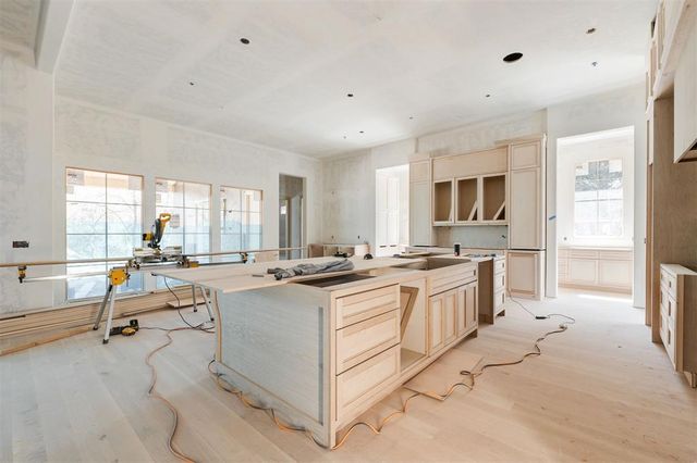 13700 Shoreline Boulevard, Edmond, OK 73013