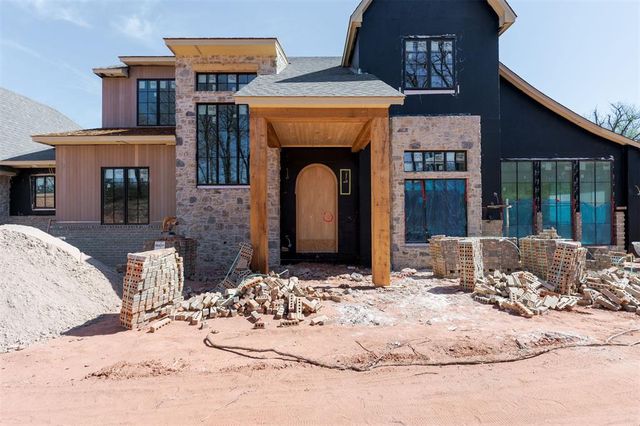13700 Shoreline Boulevard, Edmond, OK 73013