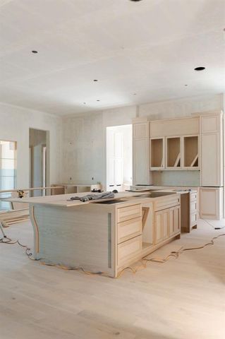 13700 Shoreline Boulevard, Edmond, OK 73013
