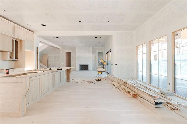 13700 Shoreline Boulevard, Edmond, OK 73013