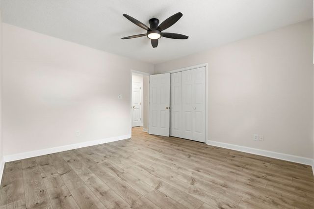 3556 Golden Rod Ct, Murrells Inlet, SC 29576