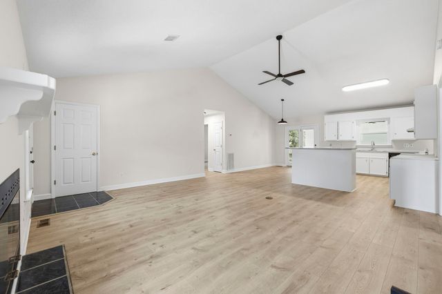 3556 Golden Rod Ct, Murrells Inlet, SC 29576